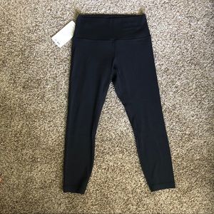 LULULEMON black align pant 2 7/8 length